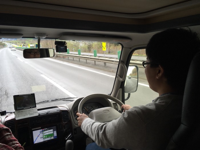 運転中のイケメン