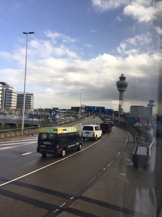 空港へには大渋滞です。