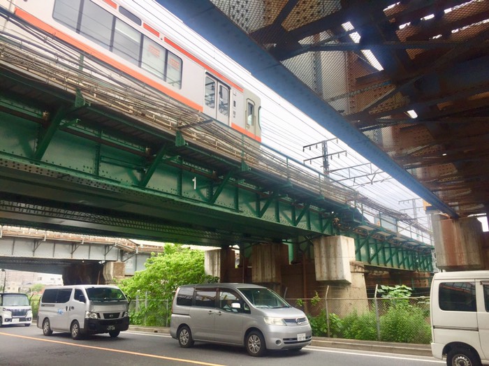 中川運河にかかる鉄道高架