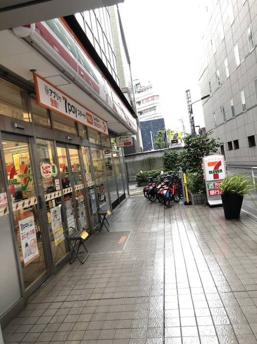 市ヶ谷セブン前