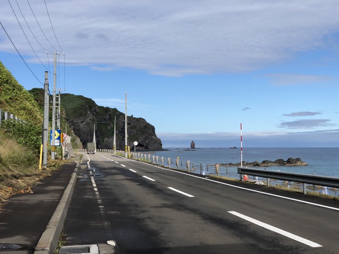 余別トンネルから眺める神威岬