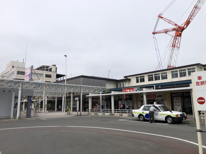 青森駅前のお土産店