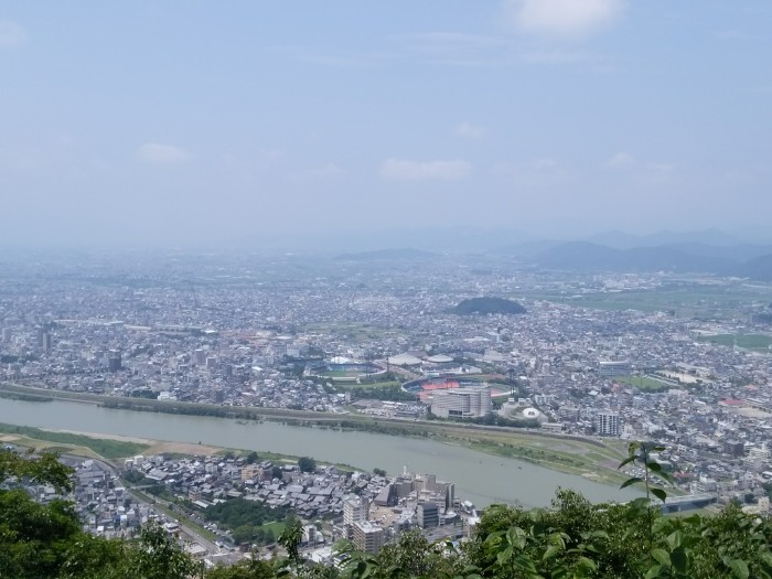 金華山 山頂より