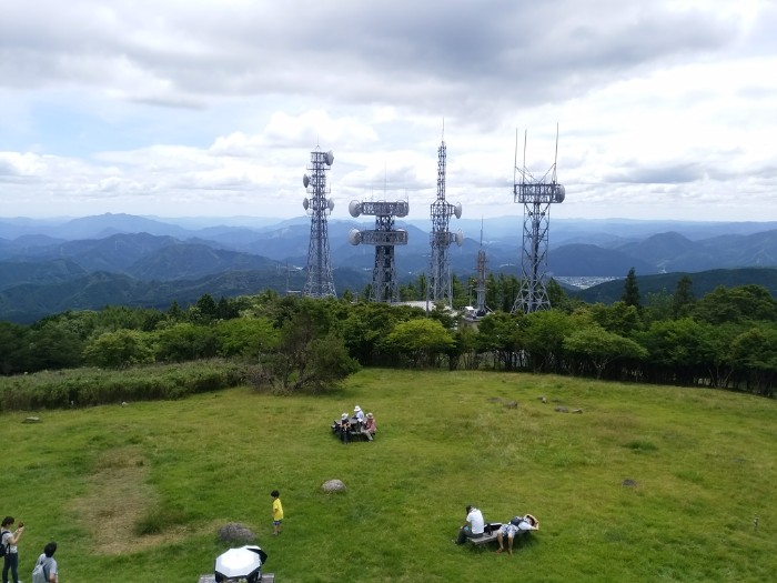 萩太郎山 山頂より