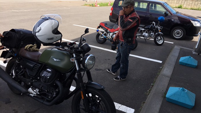 ゴールデンビーチ近くのセイコマにて。