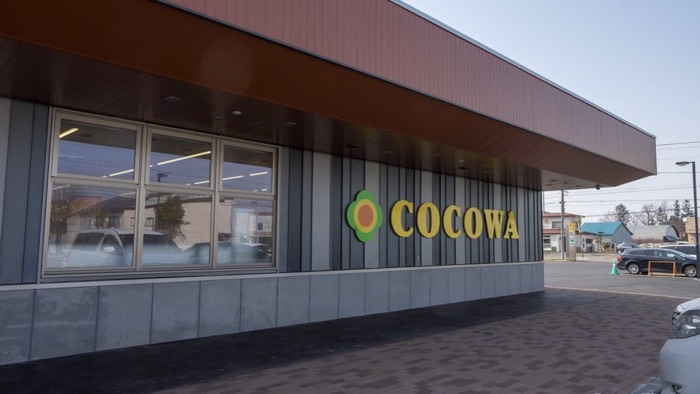 北竜町商業活性化施設『COCOWA』にて。