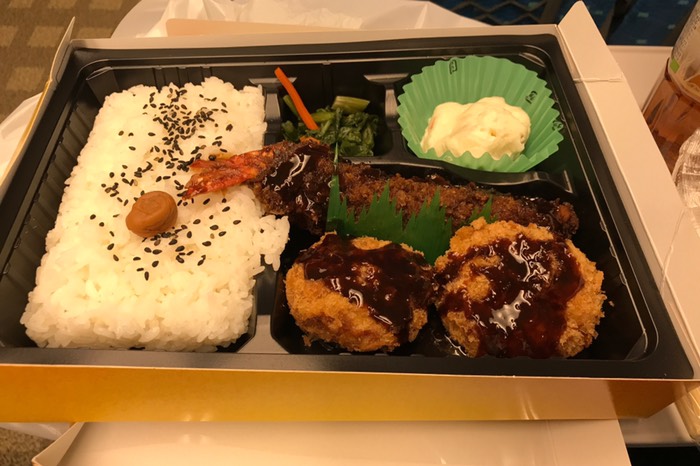 開けてるうちに新幹線こんなに進んだ