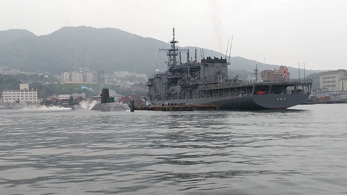 ちはや と 潜水艦