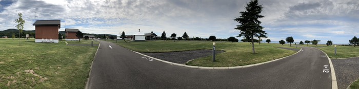 レイクサイドパークのとろにて。