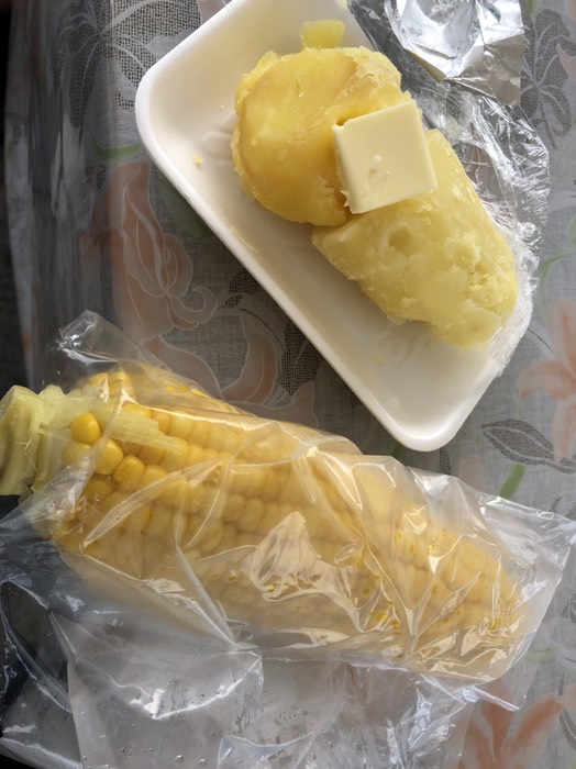 道沿いの露店みたいなとこ