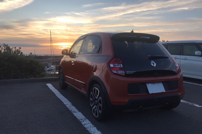 さっきタイヤの空気圧チェックし忘れたので
