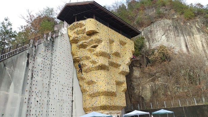 クライミングウォール わんぱく広場