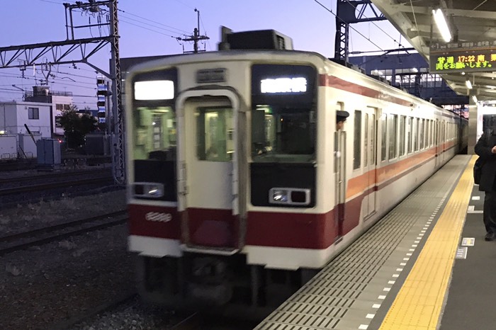 これはスカイツリーラインでも見る