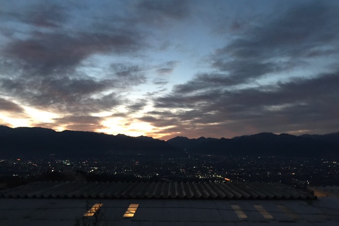 間もなく日の出