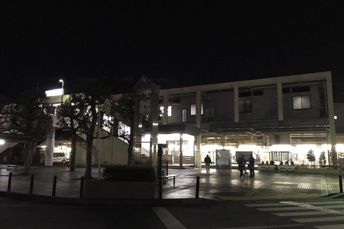 最寄り駅私鉄一番電車で出発