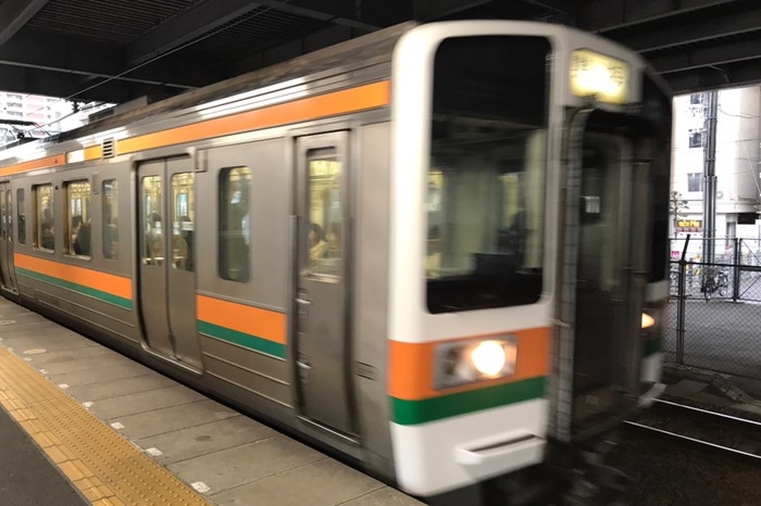 因みに清水→熱海は何気に懐かしい211系でした