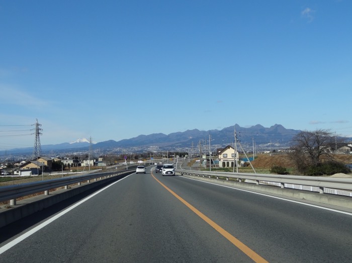 浅間山は白いけど榛名山は白くない