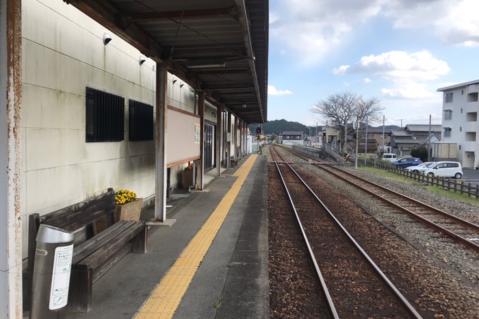 結構長いホーム