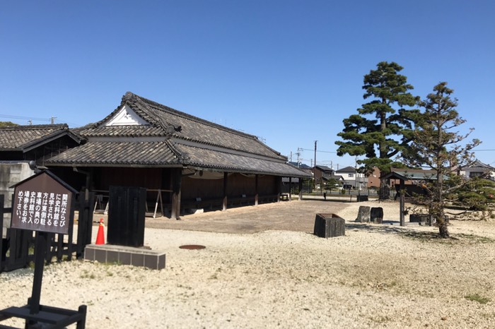 史料館はお休みでした