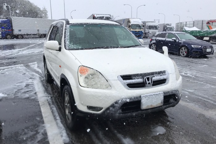 走ってたら結構雪ついてましたね