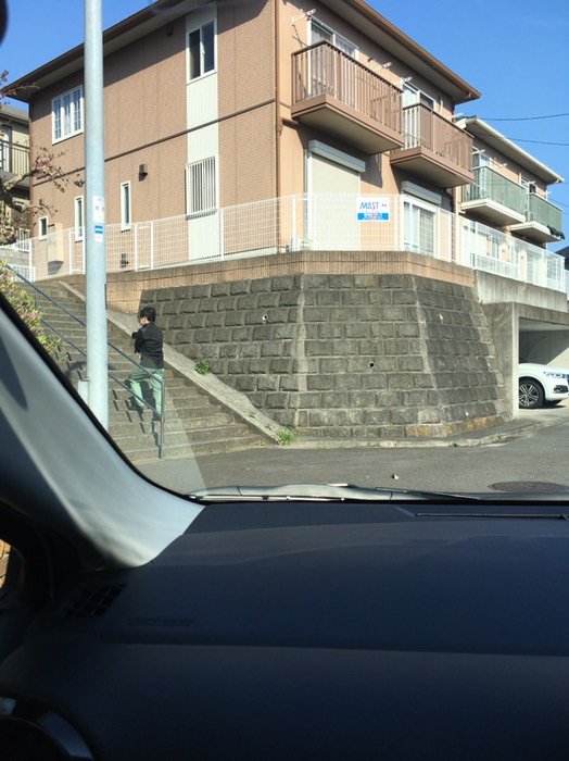 ろいやルステージ