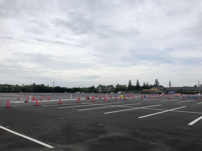 なばなの里 駐車場