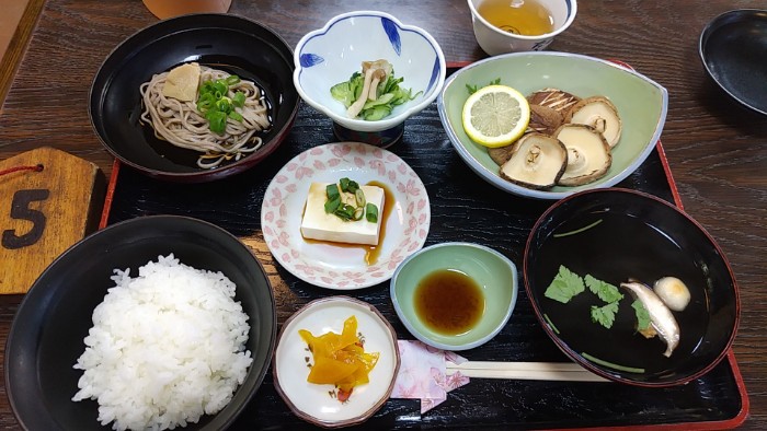 しいたけ定食 富岡屋