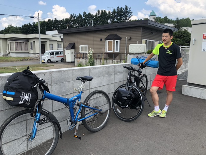 セブンイレブン台場店にて。