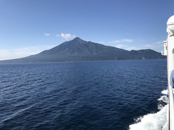 利尻富士(船上から)