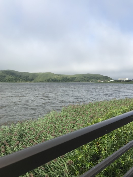 クシュ湖の奥にキャンプ場