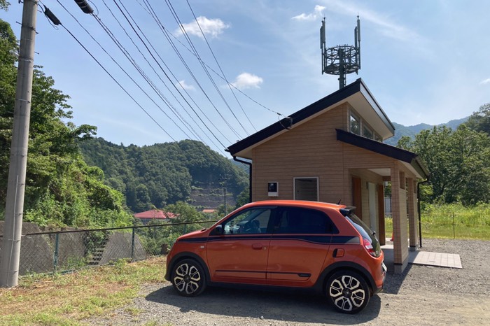 突如現れた公衆トイレ！