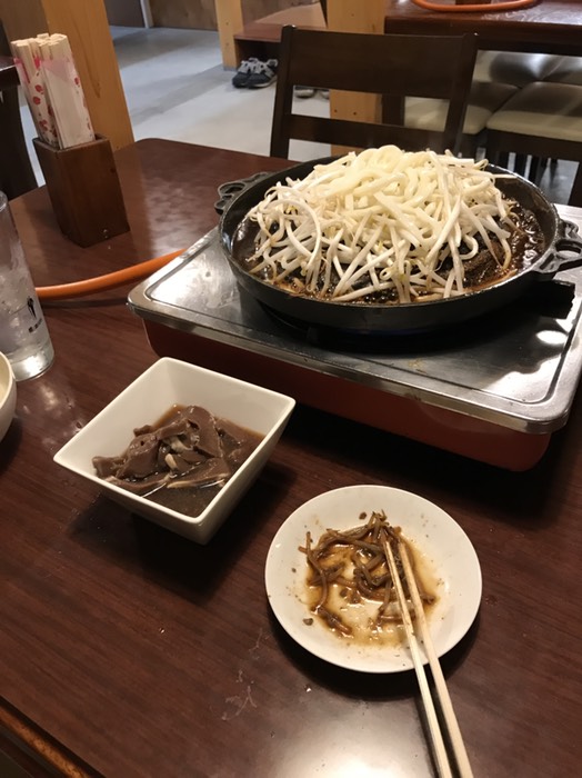 ラムハツとうどんともやし