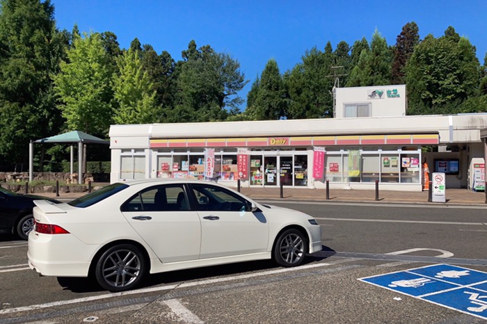 ここで朝食です