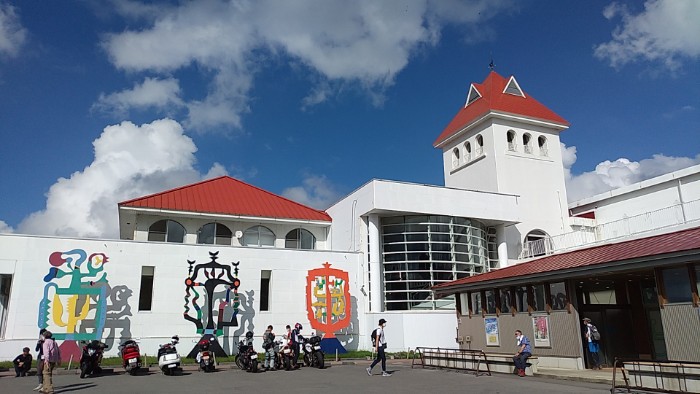 美ヶ原高原美術館