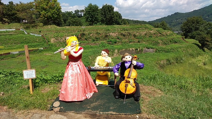 案山子 かかしロード