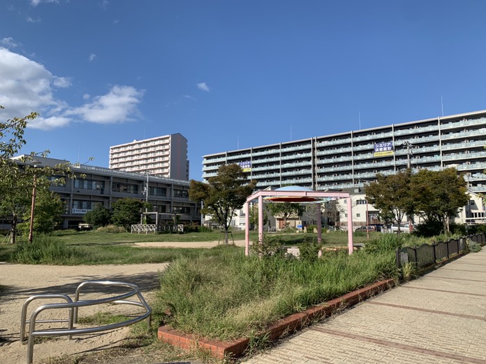 鷹取駅北公園