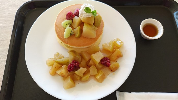 りんごのパンケーキ