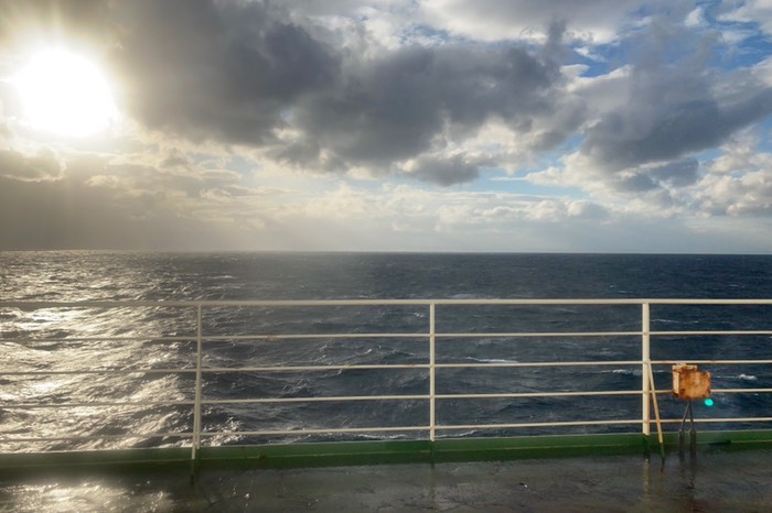 やっと雨の区域を抜けました