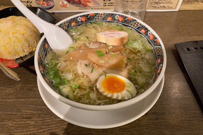 あじさいさんの味彩塩拉麺をいただきました