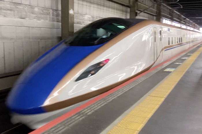 ｺｺで新幹線を下ります