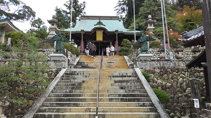 秋葉總本殿三尺坊様 御真殿