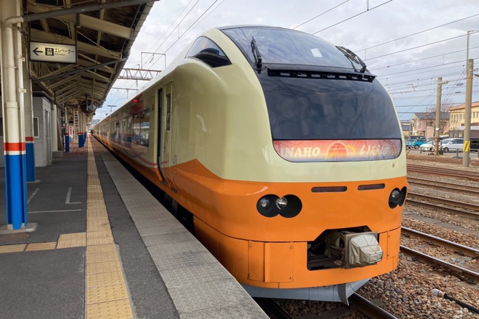 特急いなほで新潟へ