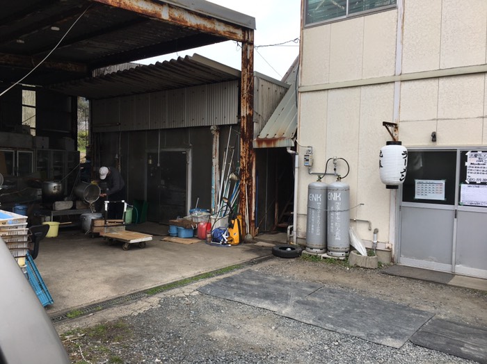 丸拳ラーメン到着