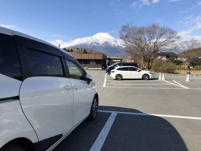 忍野八海　駐車場