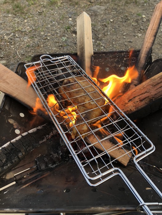 骨つき　スモークチキンの丸焼き