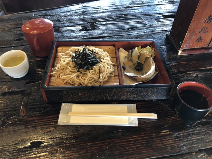 南総庵　名物「ざるあわびそば」