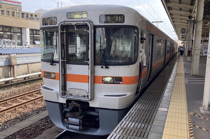 次はこれに2時間半乗ります