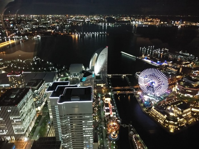 ランドマークタワーからの夜景