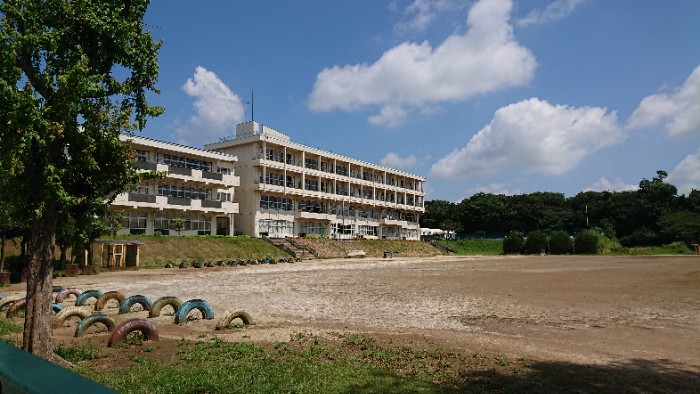 神谷小学校
