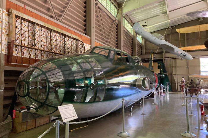 一式陸攻と桜花